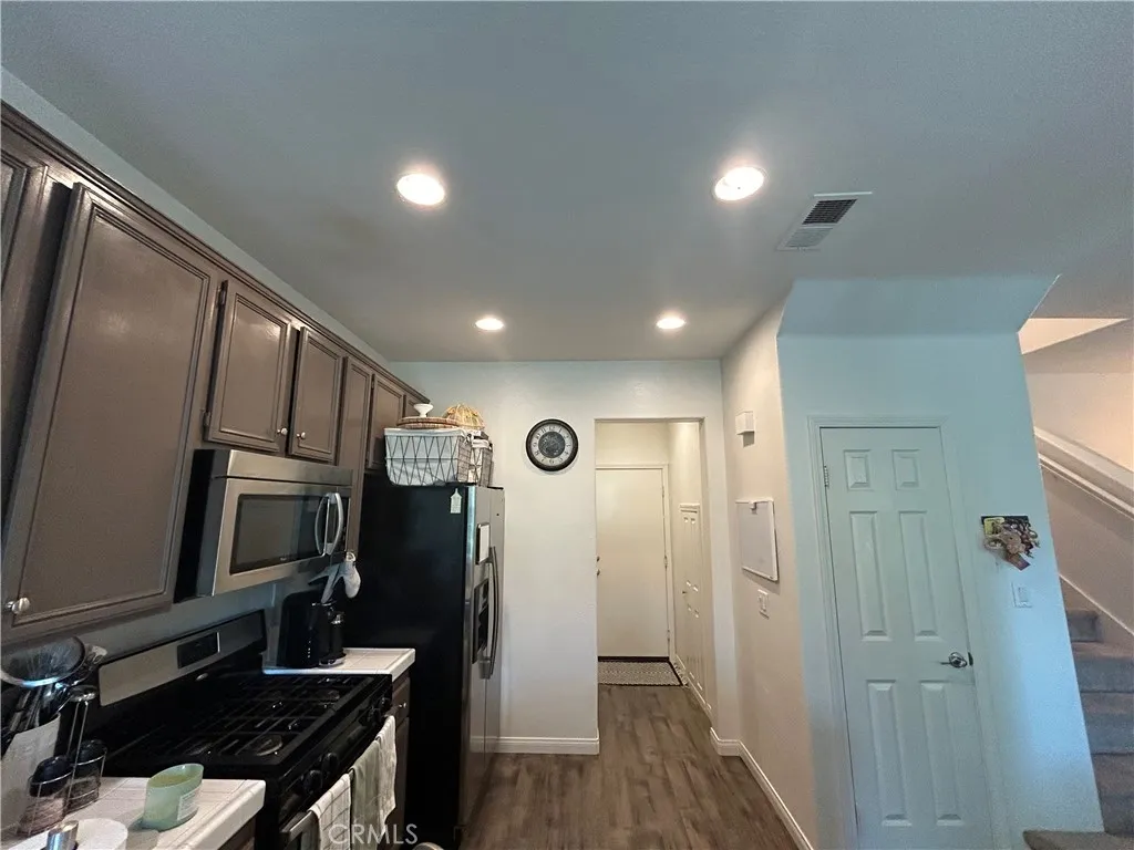 18002 Flynn Drive 6208, Canyon Country, California 91387 home-pic-41